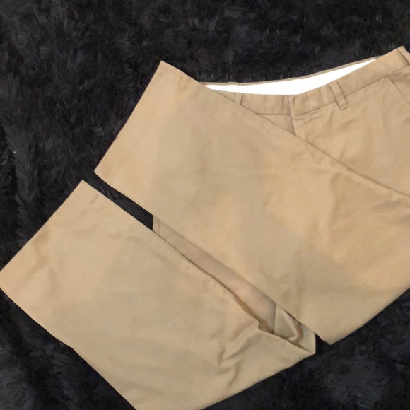 VAN HEUSEN KHAKIS - Picture 3 of 4